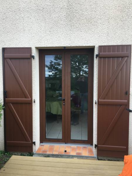 installation de fenêtres en aluminium