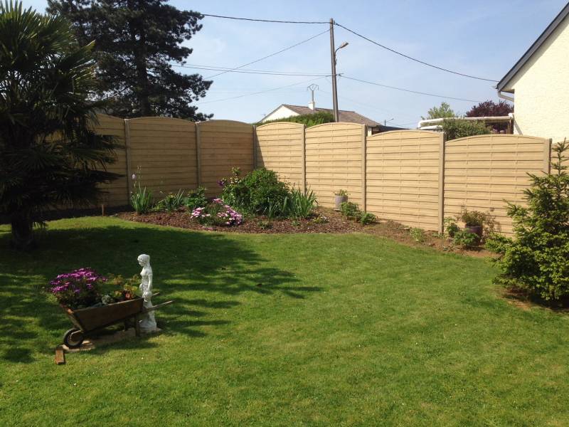 Acheter et installer des clôtures béton aspect bois à Fécamp 76