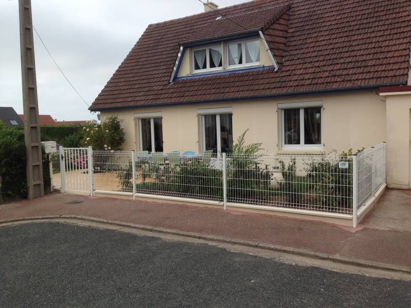 Vente et installation de clôtures en acier rigide Treillis soudé sur Yvetot