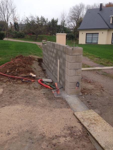 Réalisation d'un muret et de piliers maçonnés sur Fauville en Caux